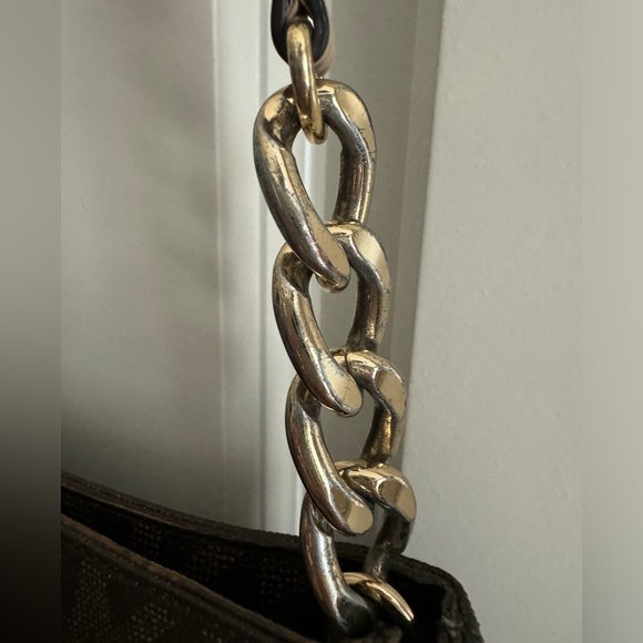 Micheal Kors Crossbody bag - Picture 10 of 14